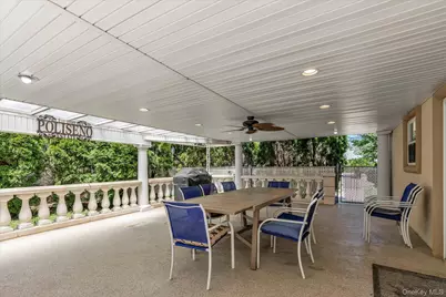 330 Bayville Avenue, Bayville, NY 11709 - Photo 20