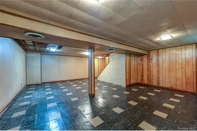 1614 N Gardiner Drive, Bay Shore, NY 11706 - Photo 22