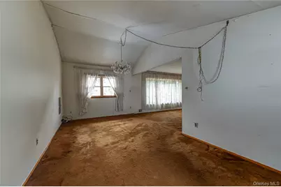 1614 N Gardiner Drive, Bay Shore, NY 11706 - Photo 14