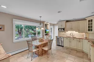 1304 Sycamore Ave, Bohemia, NY 11716 - Photo 6