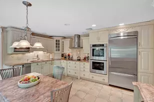 1304 Sycamore Ave, Bohemia, NY 11716 - Photo 8