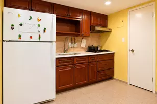 104-21 39th Ave, Corona, NY 11368 - Photo 4