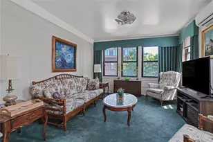 18-77 Hart St, Ridgewood, NY 11385 - Photo 4