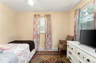 70 Massachusetts Ave, Bay Shore, NY 11706 - Photo 16