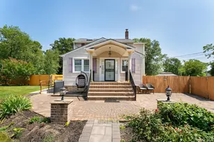 70 Massachusetts Ave, Bay Shore, NY 11706 - Photo 2