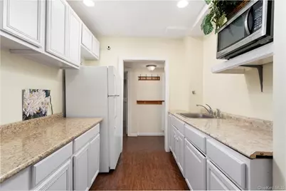 70 Massachusetts Avenue, Bay Shore, NY 11706 - Photo 20