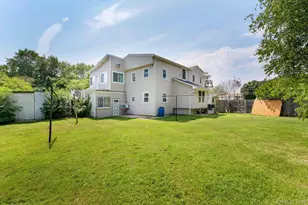 70 Massachusetts Ave, Bay Shore, NY 11706 - Photo 24