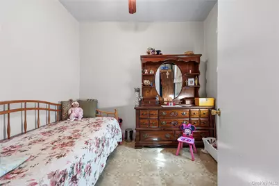 1804 Muliner Avenue, Bronx, NY 10462 - Photo 26