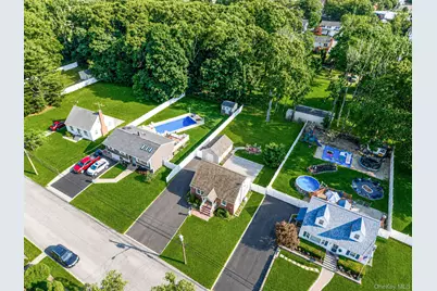 34 Weichers Street, Ronkonkoma, NY 11779 - Photo 22