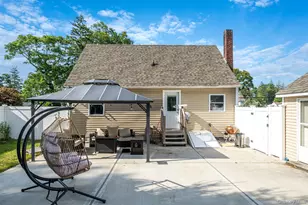 34 Weichers St, Ronkonkoma, NY 11779 - Photo 8