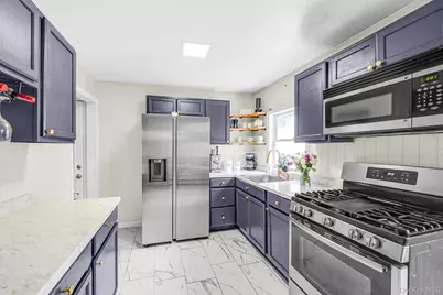 34 Weichers Street, Ronkonkoma, NY 11779 - Photo 10