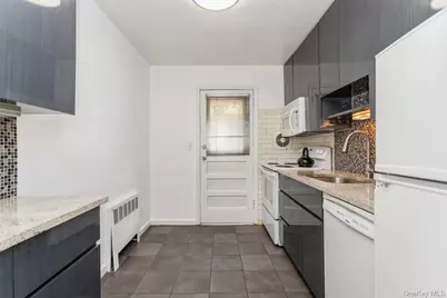 51 Cross Street #3A, Bronxville, NY 10708 - Photo 10