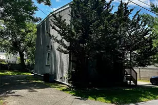 7 Columbus St, New Windsor, NY 12553 - Photo 4