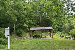 35 S Quincy Ct S, Goldens Bridge, NY 10526 - Photo 16