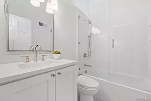 1054 Boston Post Rd, Rye, NY 10580 - Photo 14