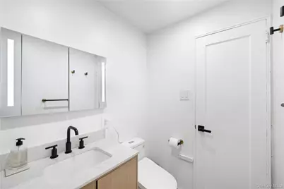 58-42 246th Crescent #1, Douglaston, NY 11362 - Photo 10