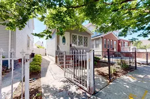 150-18 115th Dr, Jamaica, NY 11434 - Photo 1