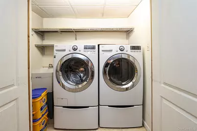 25A Reynolds Street #A, Huntington Station, NY 11746 - Photo 32