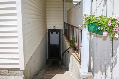 25A Reynolds Street #A, Huntington Station, NY 11746 - Photo 38