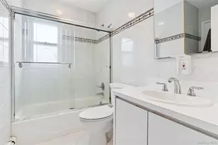 3612 Ladonia St, Seaford, NY 11783 - Photo 20