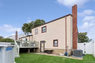 3612 Ladonia St, Seaford, NY 11783 - Photo 26