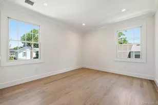 43 Highland Ave, Port Washington, NY 11050 - Photo 26