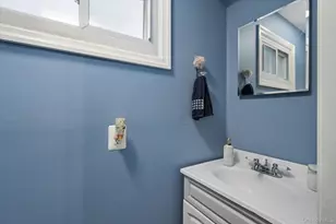 59 Lambert Ave, Farmingdale, NY 11735 - Photo 16