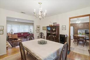 22 Stephens Ct, Hauppauge, NY 11788 - Photo 14