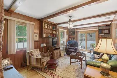 22 Stephens Court, Hauppauge, NY 11788 - Photo 8