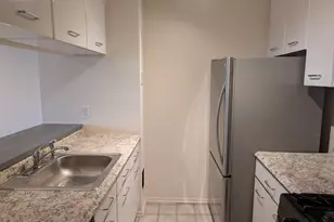 4 Martine Ave, White Plains, NY 10606 - Photo 12