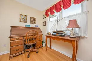 1302 Willow Pond Dr, Riverhead, NY 11901 - Photo 28
