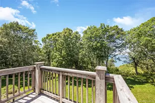 1302 Willow Pond Dr, Riverhead, NY 11901 - Photo 24