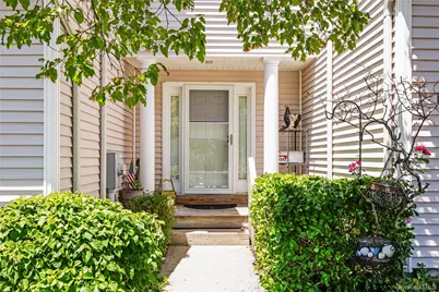 1302 Willow Pond Drive, Riverhead, NY 11901 - Photo 6