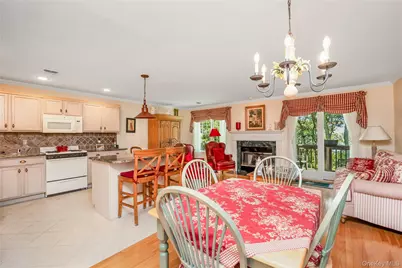 1302 Willow Pond Drive, Riverhead, NY 11901 - Photo 8