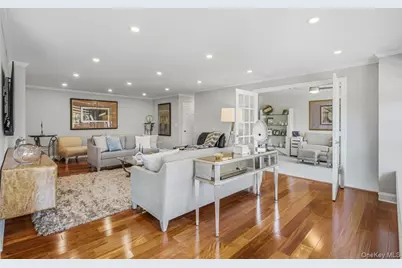 166-25 Powells Cove Boulevard #4M, Whitestone, NY 11357 - Photo 4