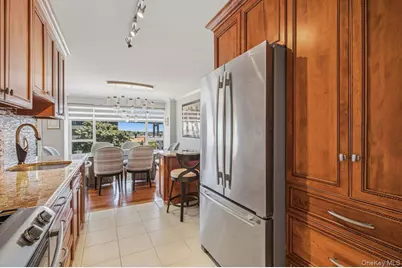 166-25 Powells Cove Boulevard #4M, Whitestone, NY 11357 - Photo 12