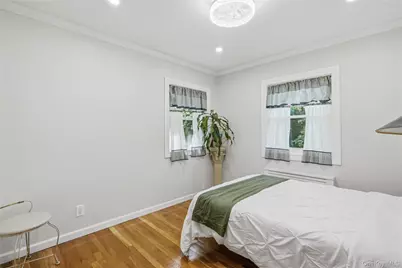 186 N Stratford, Roslyn Heights, NY 11577 - Photo 20