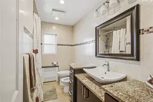 186 N Stratford, Roslyn Heights, NY 11577 - Photo 18