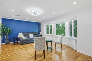 186 N Stratford, Roslyn Heights, NY 11577 - Photo 4