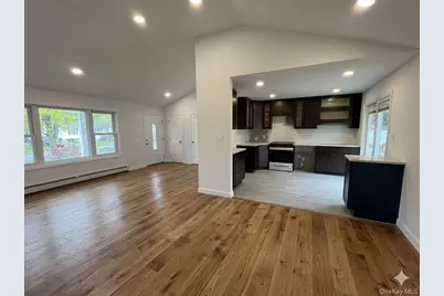 354 Easton Street, Ronkonkoma, NY 11779 - Photo 6