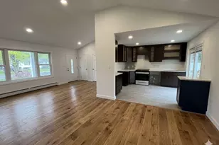 354 Easton St, Ronkonkoma, NY 11779 - Photo 6