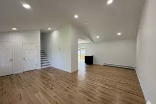 354 Easton St, Ronkonkoma, NY 11779 - Photo 10