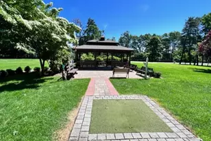 134 Eastbourne Ct, Ridge, NY 11961 - Photo 18