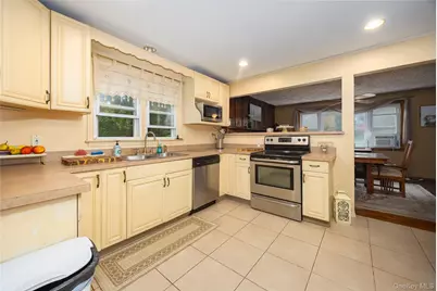 24 Dutchess Hill Road, Poughkeepsie, NY 12601 - Photo 6