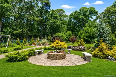 1 Peter Street, Coram, NY 11727 - Photo 32