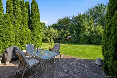128 Scarlett Drive, Commack, NY 11725 - Photo 26