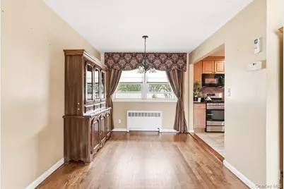 39 Grant Street, Farmingdale, NY 11735 - Photo 6