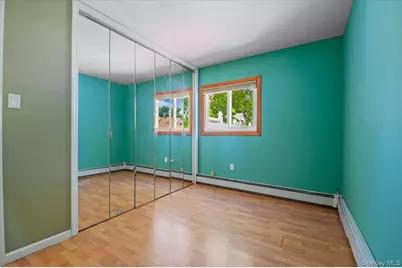 2 Bridge Lane, Hicksville, NY 11801 - Photo 18