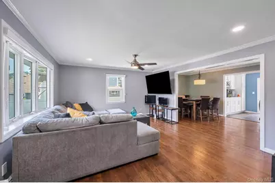 24 Worden Place, West Babylon, NY 11704 - Photo 6