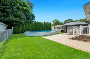 24 Worden Pl, West Babylon, NY 11704 - Photo 18